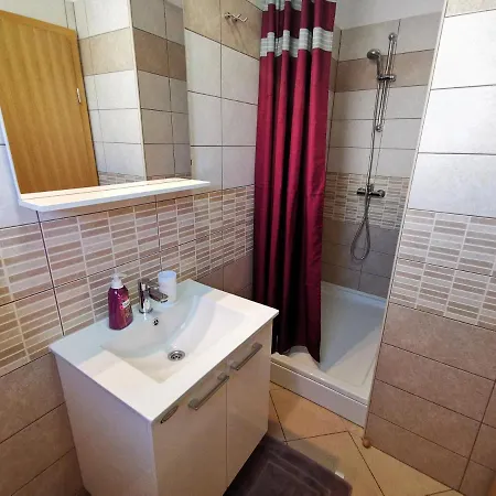 Apartamento Maja 100m From The Dramalj