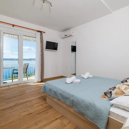 Apartamento Maja 100m From The Dramalj
