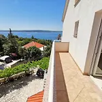 Maja Apartments 100M From The Beach Dramalj