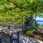 Maja Apartments 100M From The Beach *